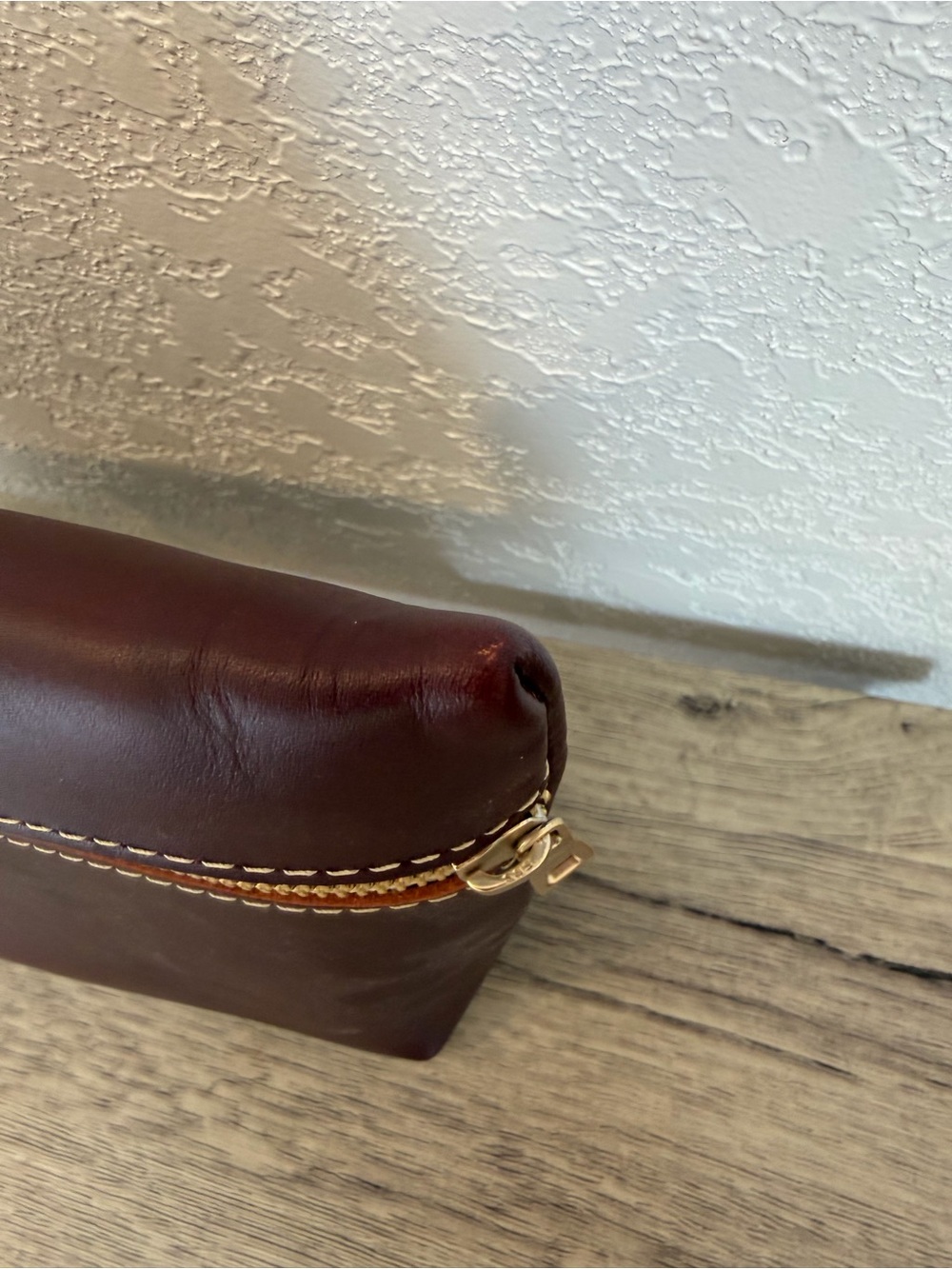 Portland Leather Goods XL makeup bag in Cognac - Picture 5 of 6
